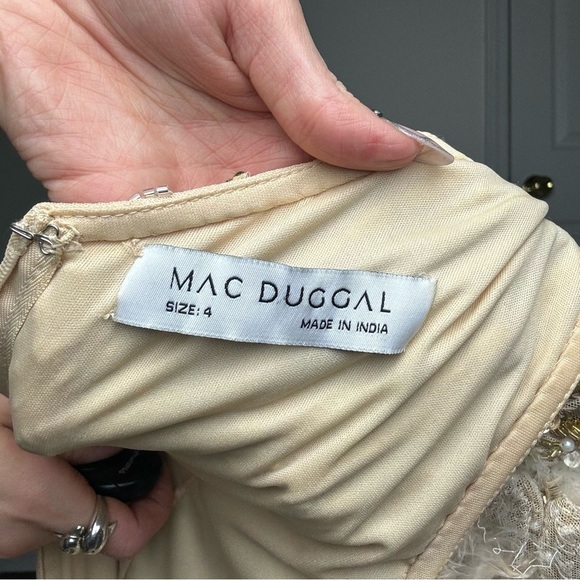 Mac Duggal Rosette Sequin Crystal One Shoulder Dress Size 4 - Picture 5 of 6